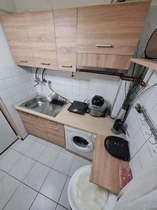 Queen Suites 60M2 Thessalonique Extérieur photo